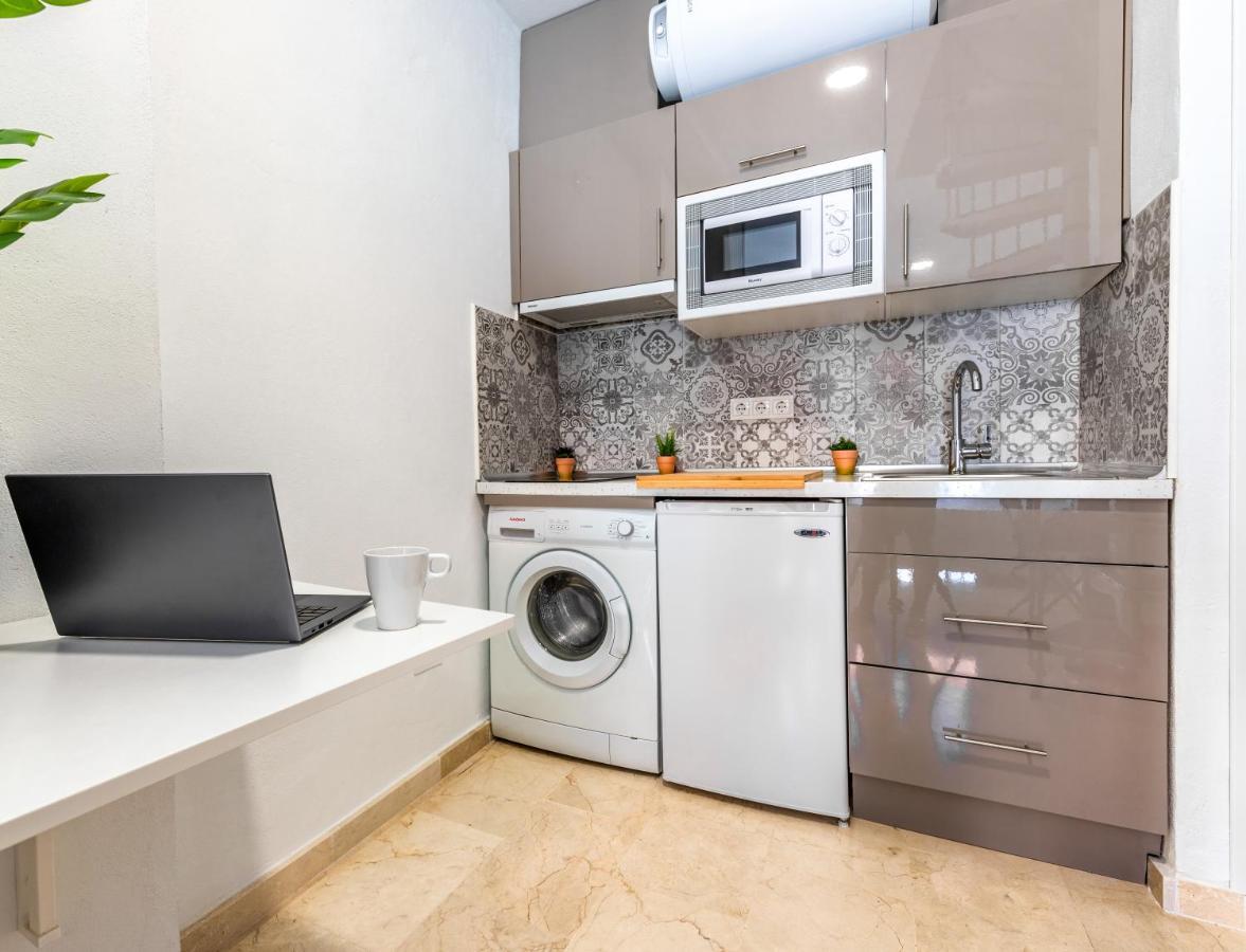 Appartement Private Rooftop & Elegant Studio - Center By Rems à Málaga Extérieur photo